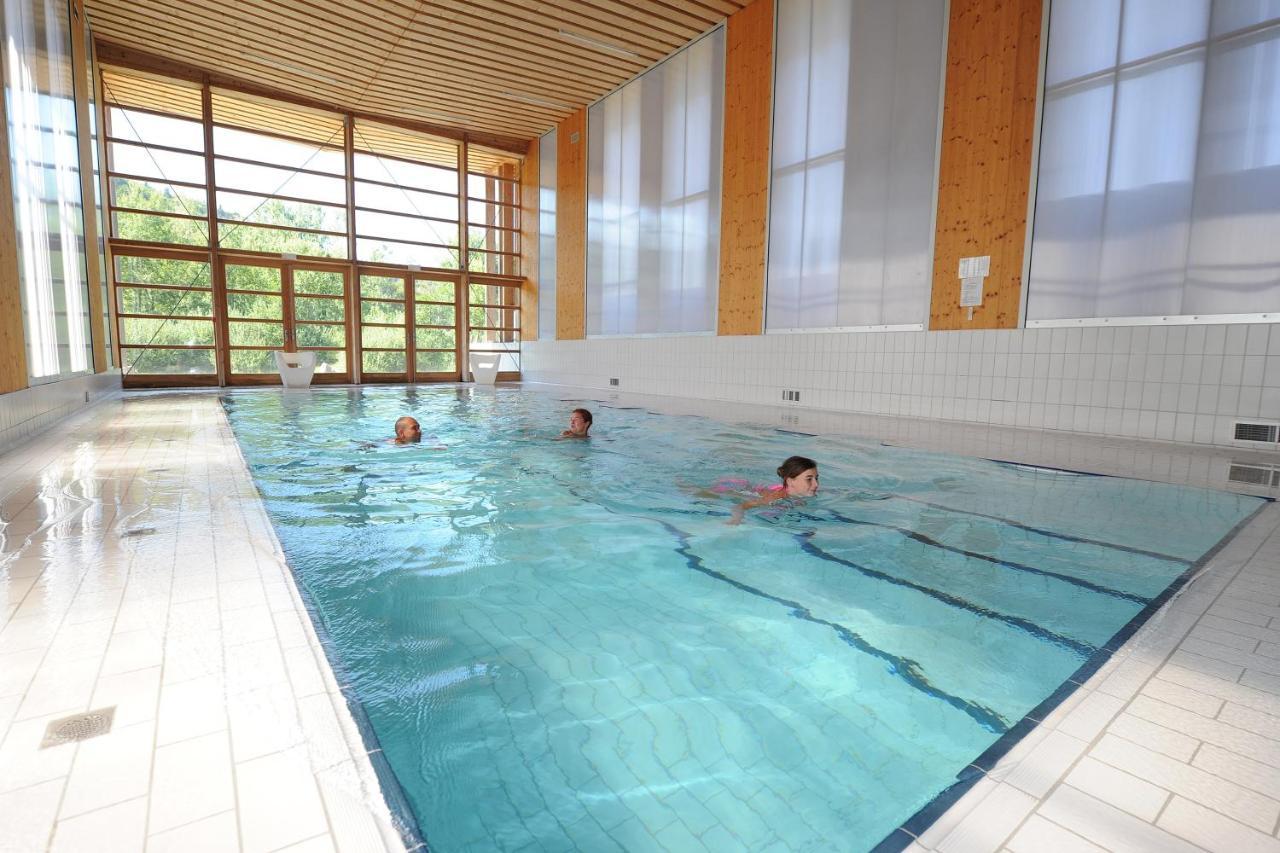 Camping Des Lacs*** Villa Celles-sur-Plaine Exterior foto